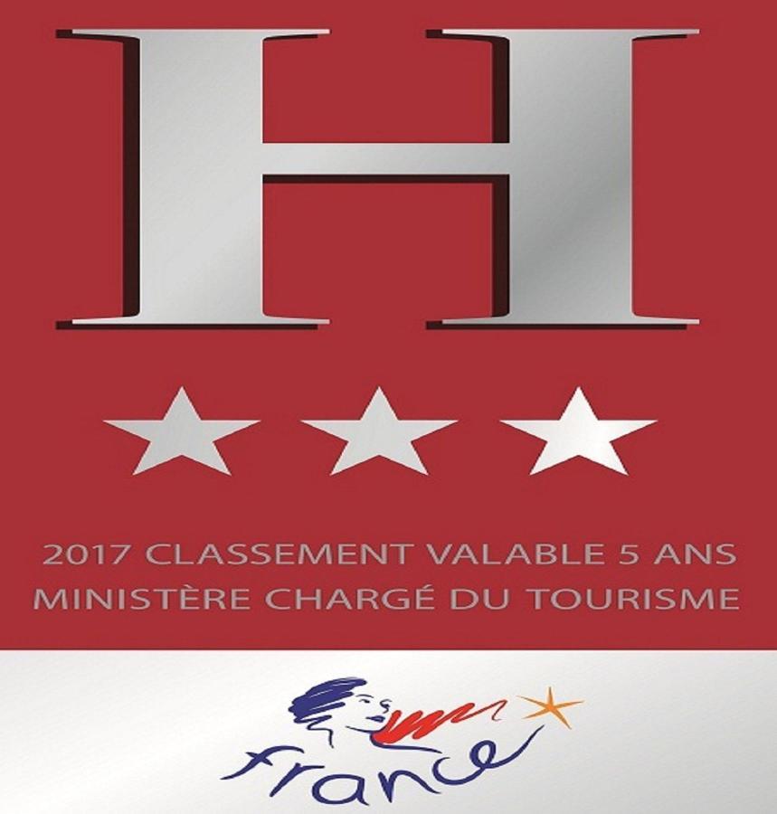 Hôtel De La Barbacane Tiffauges Buitenkant foto